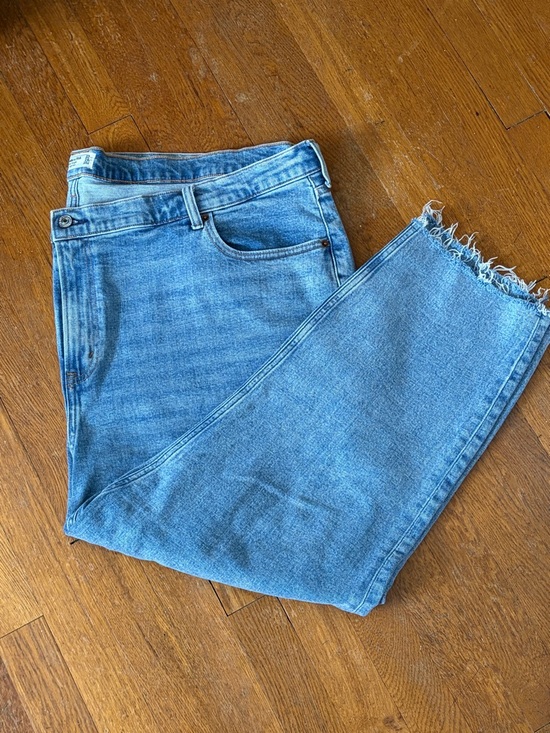 Abercrombie & Fitch Denim - Abercrombie & Fitch Curve Love Ankle Straight Ultra High Rise Jeans